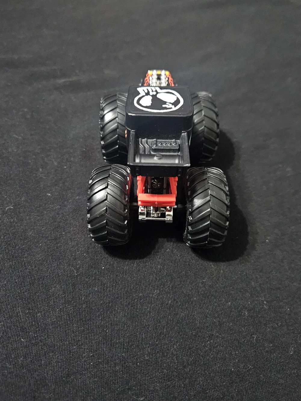 Hot Wheels 2021 Monster Truck Bone Shaker 1:64  Black/Red